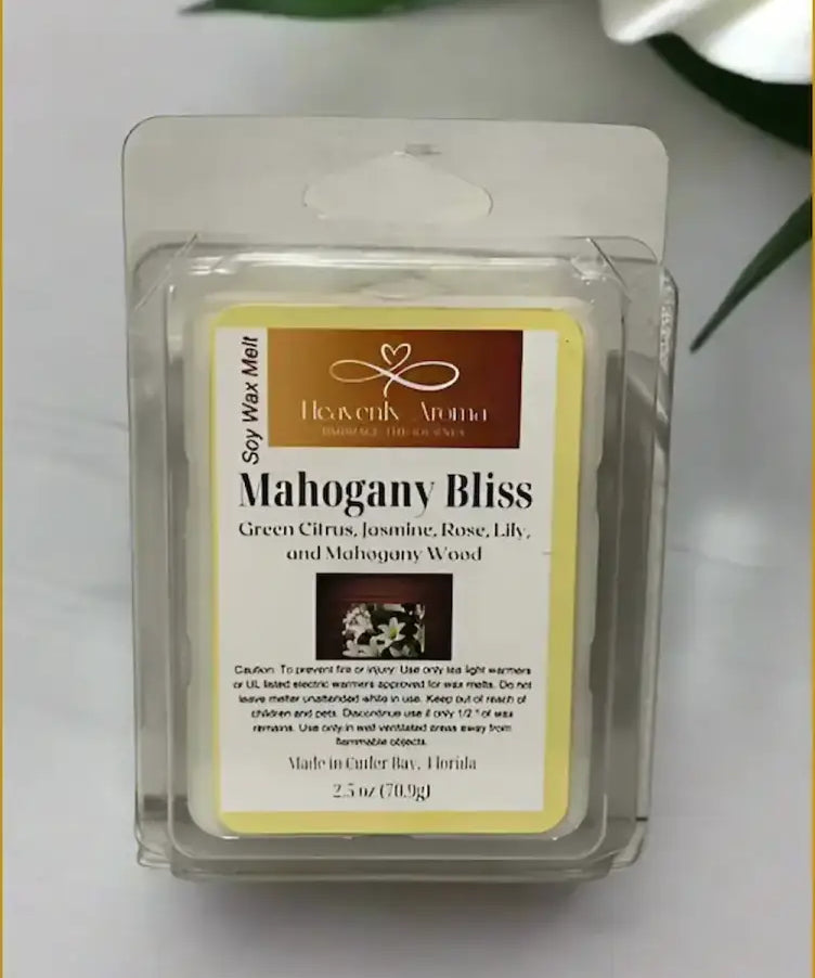 Mahogany Bliss premium soy wax melt with marine, lavender, leather, teakwood, sandalwood, jasmine, and tonka bean fragrance.